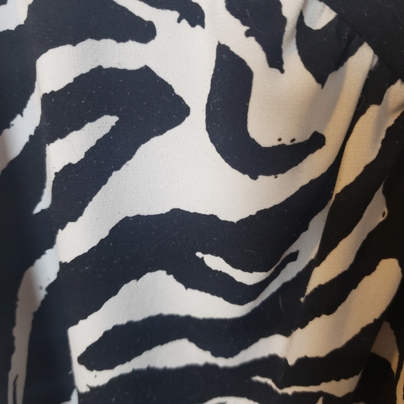 Susan Lawrence Woman Zebra Print Tank Top Shirt - Picture 3 of 5